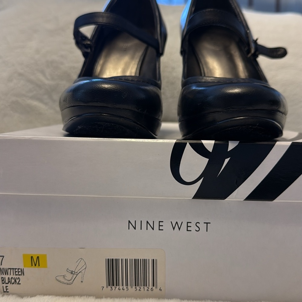 Nine West Black Mary Jane Heels - Picture 9 of 16